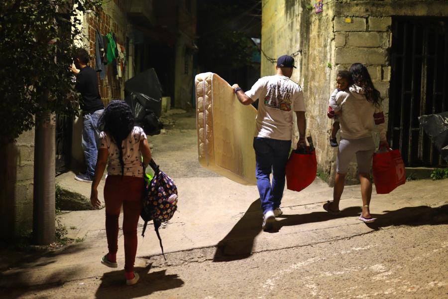 Sabaneta avanza en el Plan Retorno: 49 personas regresan a sus hogares con apoyo humanitario.