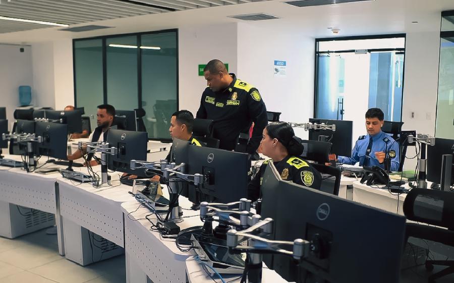 Sabaneta No Baja la Guardia: Capturan a delincuentes, gracias a la Central de Monitoreo Inteligente y el trabajo conjunto con Envigado y Medell�n.