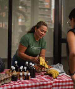 Sabaneta fortalece la economía local con los Mercados Campesinos